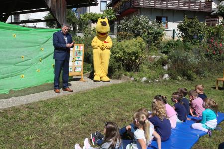 SPREJEM PRVOŠOLČKOV UNEC 09 FOTO LJUBO VUKELIČ